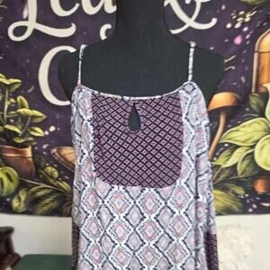 Whitepink diamond patterned boho tank